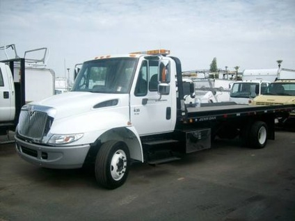 Towing services in west Los Angeles